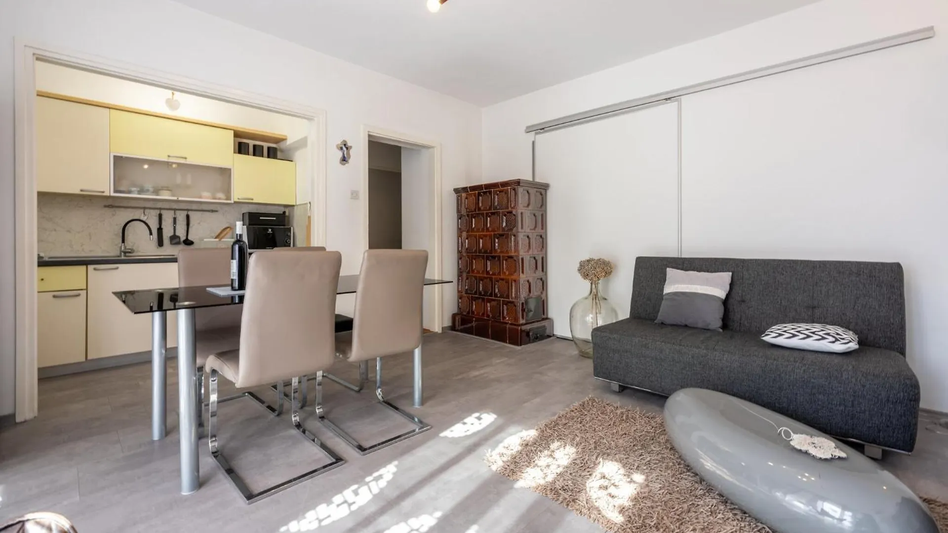 Jenny Apartment Crikvenica 0*,  Croatia